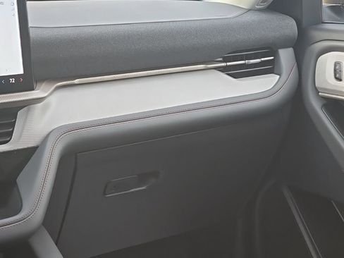 New 2026 Ford Explorer Active w/ Active Comfort Package RWD image 33
