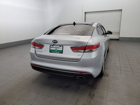 Used 2016 Kia Optima EX w/ Premium Package FWD image 7