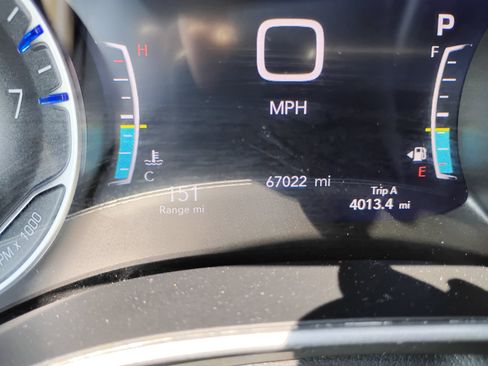 Used 2025 Chrysler Pacifica Select FWD image 19