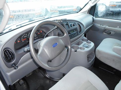 Used 2008 Ford E-150 and Econoline 150 image 16