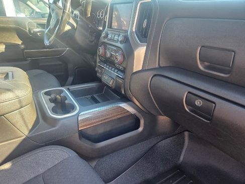 Used 2022 Chevrolet Silverado 2500 LT w/ Convenience Package image 15