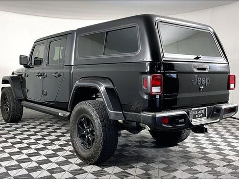 Used 2021 Jeep Gladiator Sport AWD/4WD image 2
