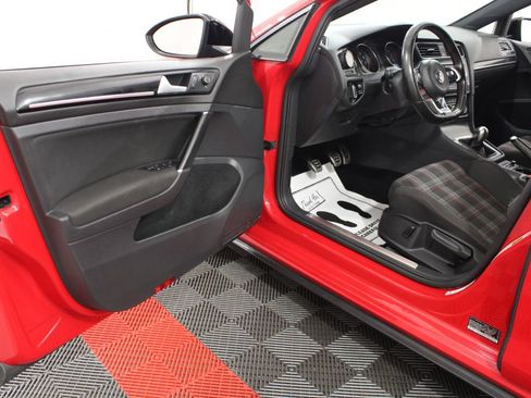 Used 2017 Volkswagen GTI Sport FWD image 13