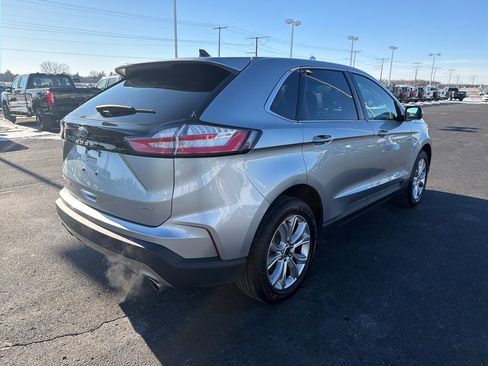 Used 2024 Ford Edge Titanium image 5