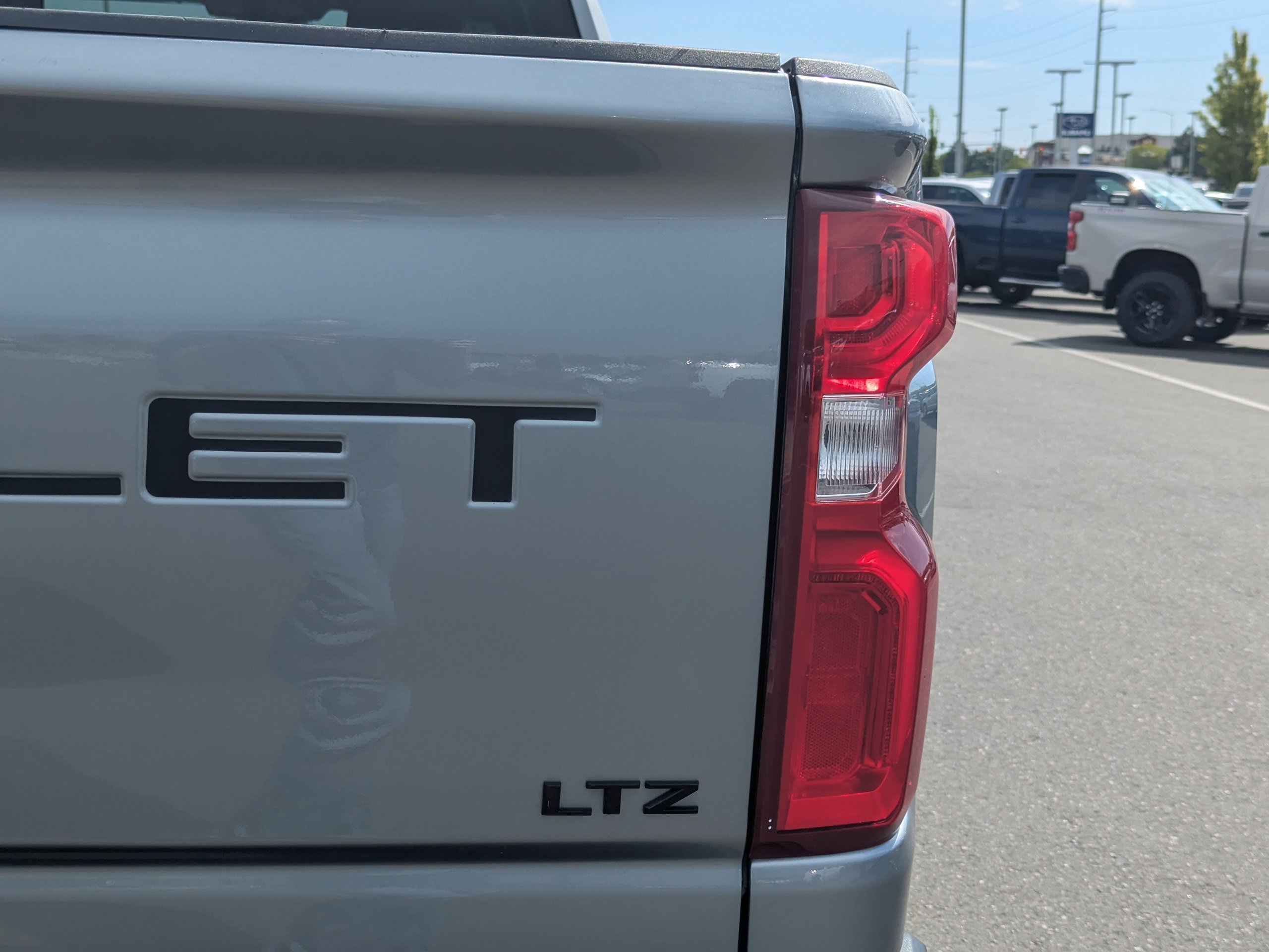 Used 2024 Chevrolet Silverado 3500 LTZ w/ LTZ Convenience Package AWD/4WD image 43