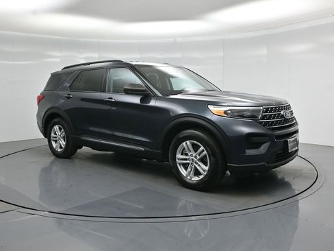 Certified 2023 Ford Explorer XLT RWD image 26