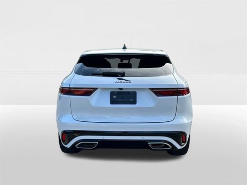 Certified 2024 Jaguar F-PACE R-Dynamic S image 3