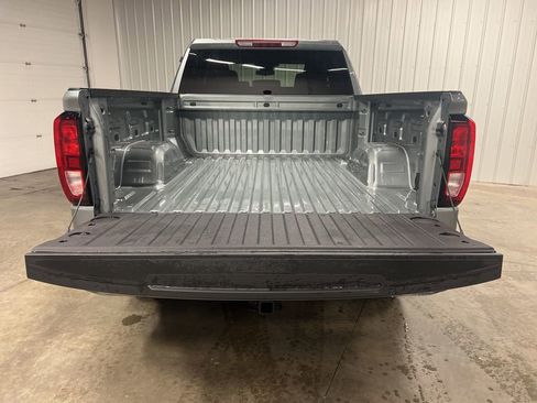 New 2026 GMC Sierra 1500 Elevation image 6