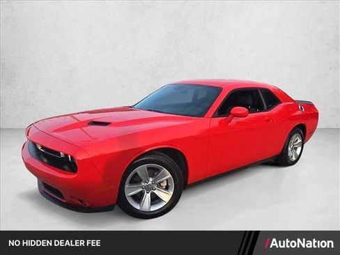Used 2023 Dodge Challenger SXT RWD image 1