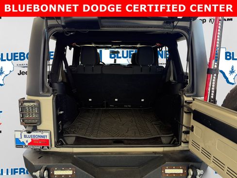 Used 2018 Jeep Wrangler Unlimited Sport AWD/4WD image 22