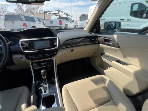 Used 2016 Honda Accord EX-L image 27