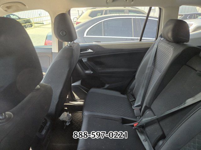 Used 2021 Volkswagen Tiguan S FWD image 9