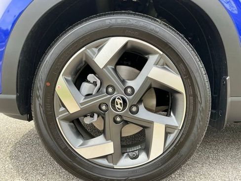 Used 2026 Hyundai Venue SEL FWD image 14