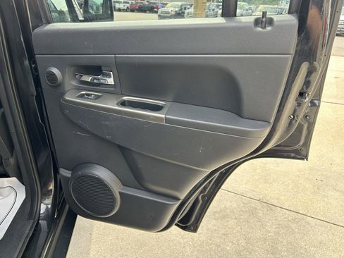 Used 2012 Jeep Liberty Limited Jet w/ Comfort/Convenience Group AWD/4WD image 15