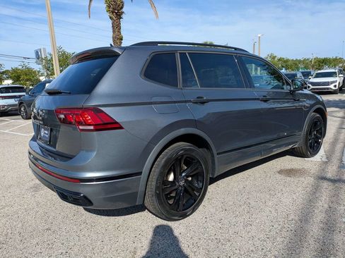 Certified 2024 Volkswagen Tiguan SE R-Line image 6