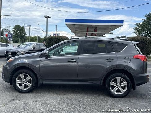 Used 2015 Toyota RAV4 XLE AWD/4WD image 8