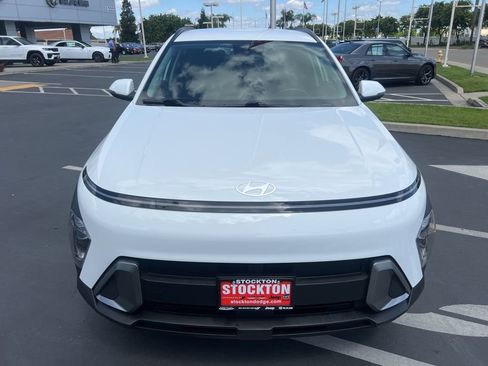 Used 2025 Hyundai Kona SEL AWD/4WD image 9