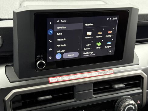 Used 2025 Toyota 4Runner SR5 image 27