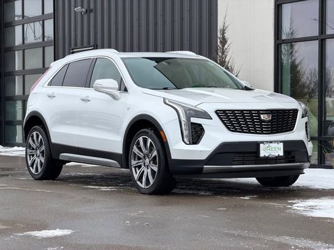 Used 2019 Cadillac XT4 Premium Luxury image 4