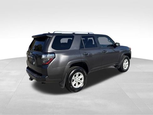 Used 2014 Toyota 4Runner SR5 image 7