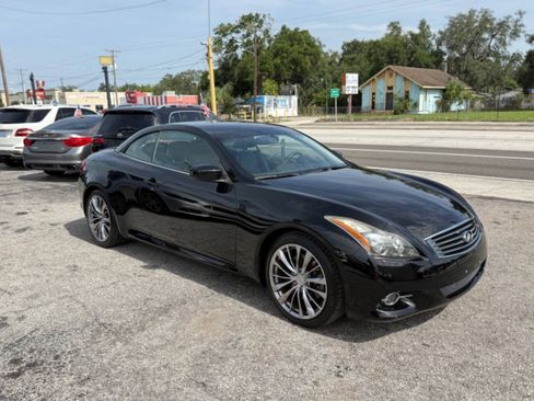 Used 2011 INFINITI G37 Convertible w/ Premium Pkg RWD image 6