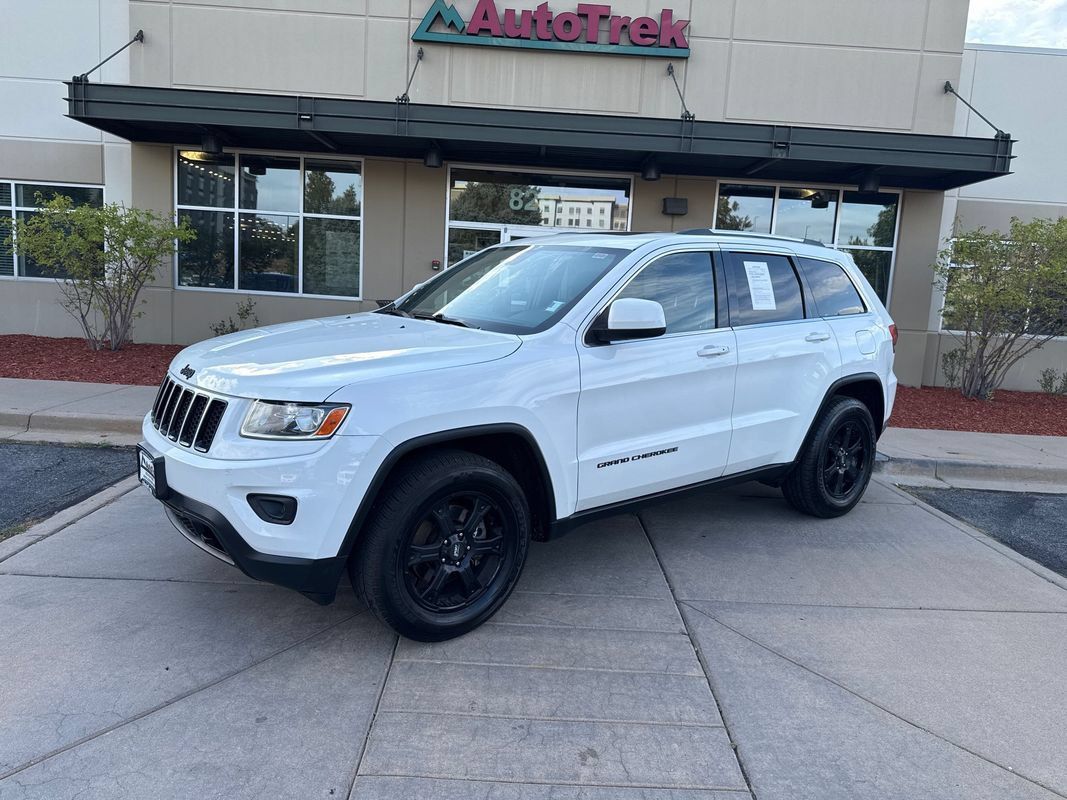 Used 2014 Jeep Grand Cherokee Laredo w/ Security & Convenience Group AWD/4WD image 1