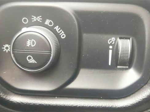 Used 2024 RAM 2500 Big Horn image 28