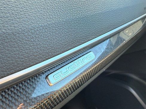 Used 2024 Audi SQ5 Premium image 20