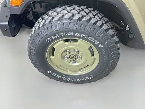 New 2026 Jeep Gladiator Willys AWD/4WD image 27