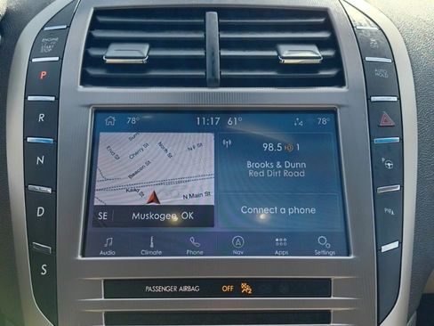 Used 2020 Lincoln MKZ Reserve image 18