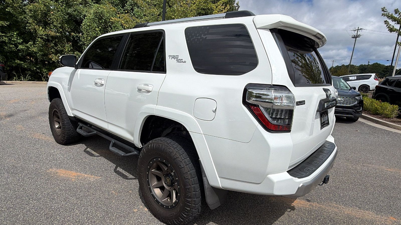 Used 2018 Toyota 4Runner TRD Off-Road Premium AWD/4WD image 10