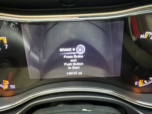 Used 2017 Jeep Grand Cherokee Limited w/ Luxury Group II RWD image 60