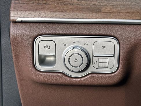 Certified 2025 Mercedes-Benz GLE 350 4MATIC image 29