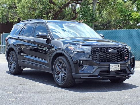 Used 2026 Ford Explorer ST w/ Sun And Sound Package AWD/4WD image 32