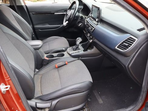 Used 2021 Kia Seltos S FWD image 16
