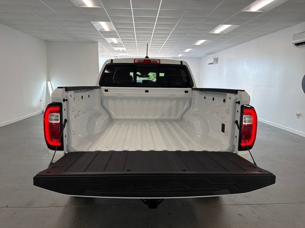 New 2026 GMC Canyon Elevation AWD/4WD image 8