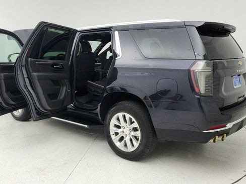 Used 2025 Chevrolet Tahoe Premier AWD/4WD image 11