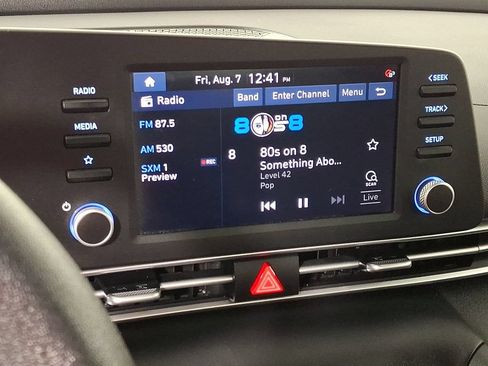 Used 2023 Hyundai Elantra SEL w/ Cargo Package FWD image 3