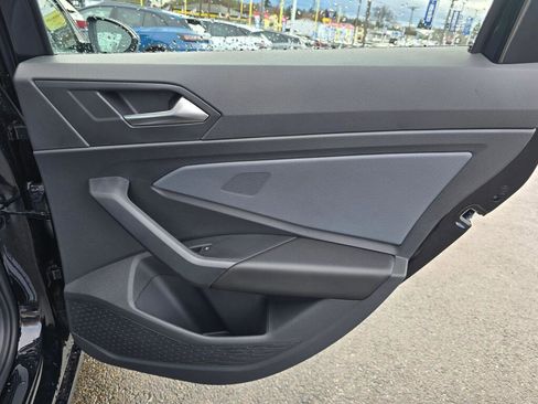 New 2026 Volkswagen Jetta SE FWD image 38