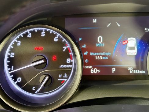 Used 2022 Toyota Camry SE image 13