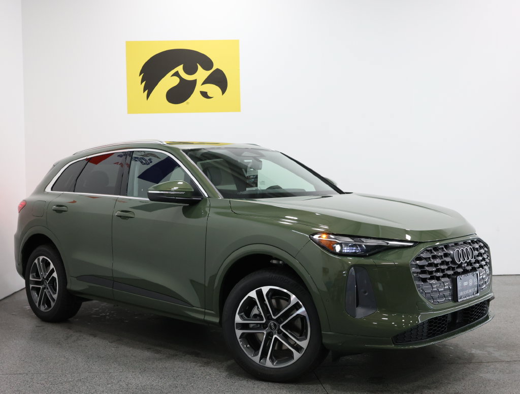 New 2026 Audi Q5 Premium AWD/4WD image 2