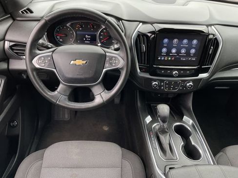 Used 2023 Chevrolet Traverse LT AWD/4WD image 12
