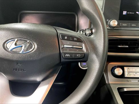 Used 2023 Hyundai Kona SE image 23