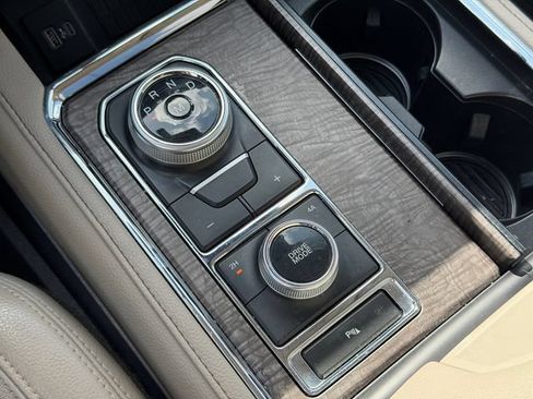 Used 2020 Ford Expedition Limited AWD/4WD image 26