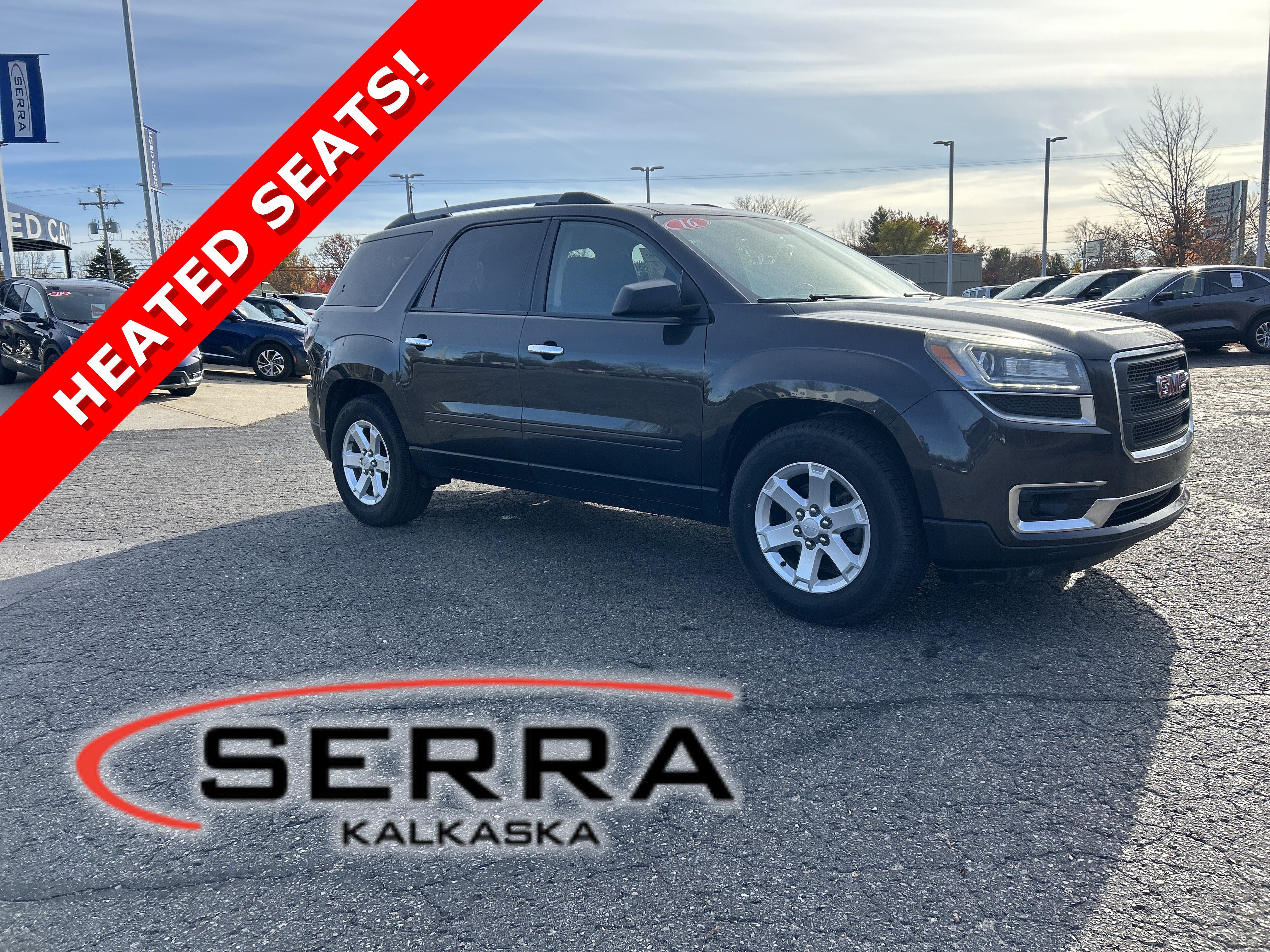 Used 2016 GMC Acadia SLE AWD/4WD image 1