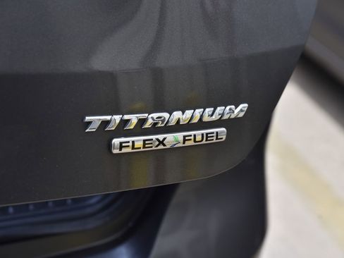 Used 2015 Ford Focus Titanium w/ Titanium Cold Weather Package image 17