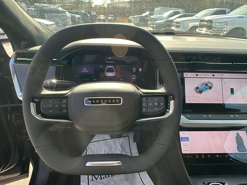 Used 2024 Jeep Wagoneer Launch Edition image 27