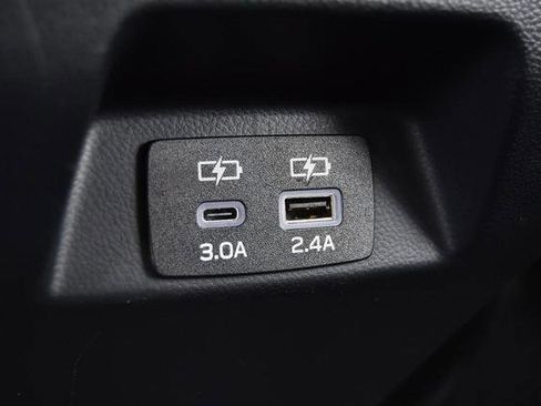 Used 2024 Subaru Crosstrek 2.0i Premium image 22