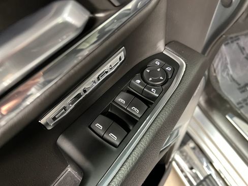 Used 2024 GMC Sierra 1500 Denali w/ Technology Package image 17