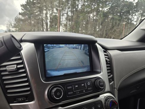 Used 2020 Chevrolet Tahoe LT image 17